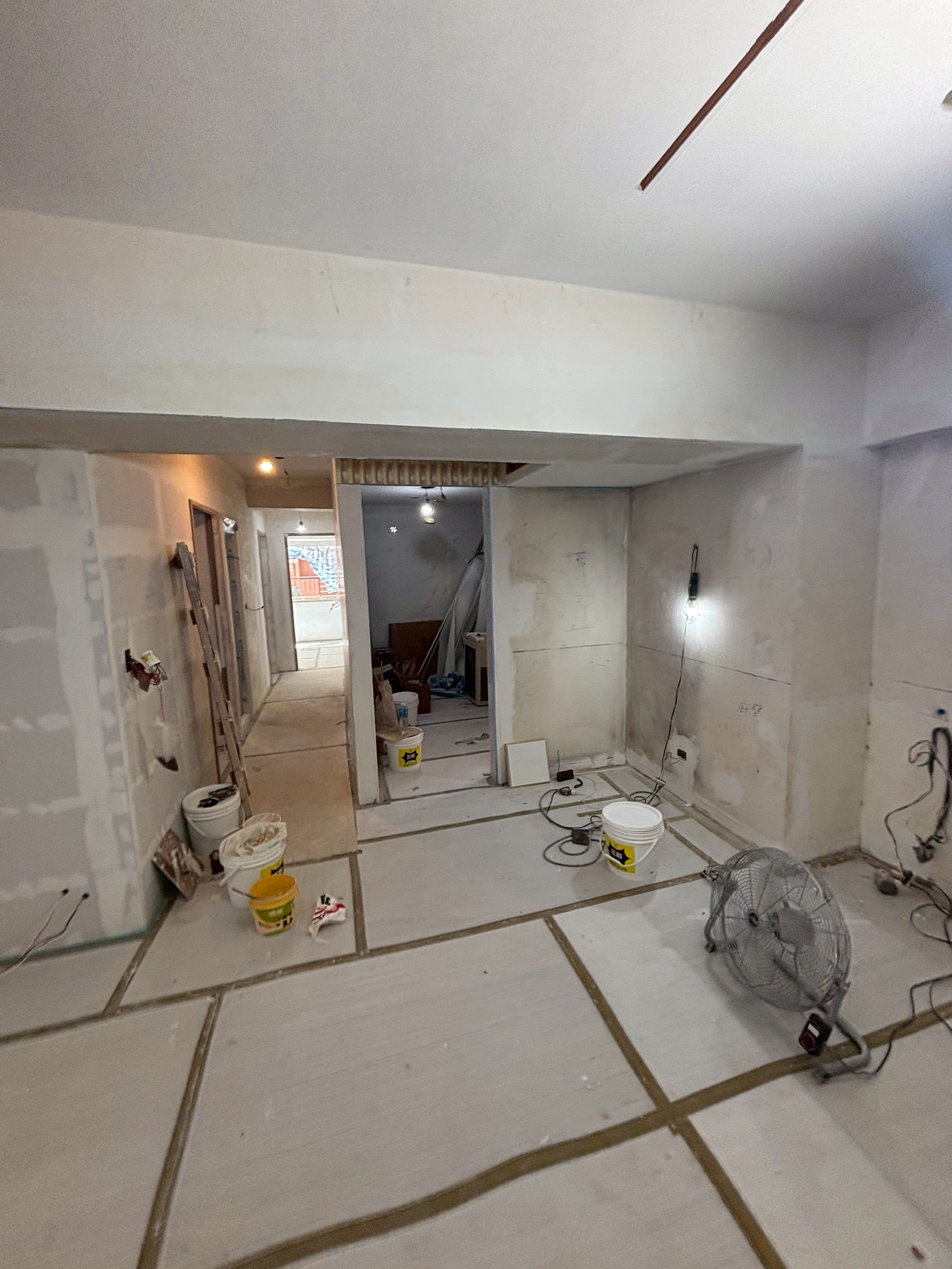 新莊幸福路油漆進場02 施工紀錄