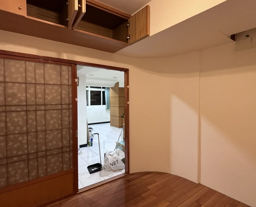 更衣室施工前