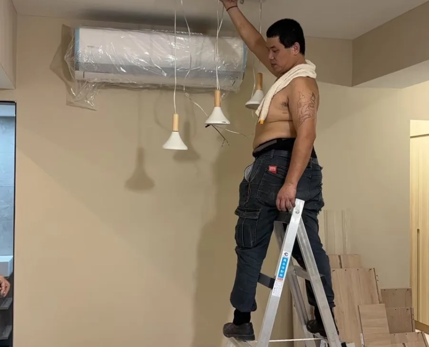 中和自強住宅翻新｜現場安裝燈具