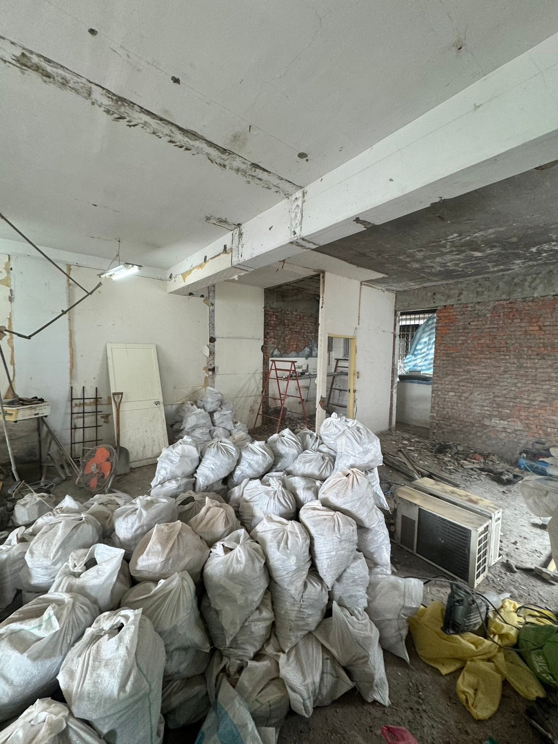 內湖康寧路案例｜拆除廢料集中退場施工紀錄