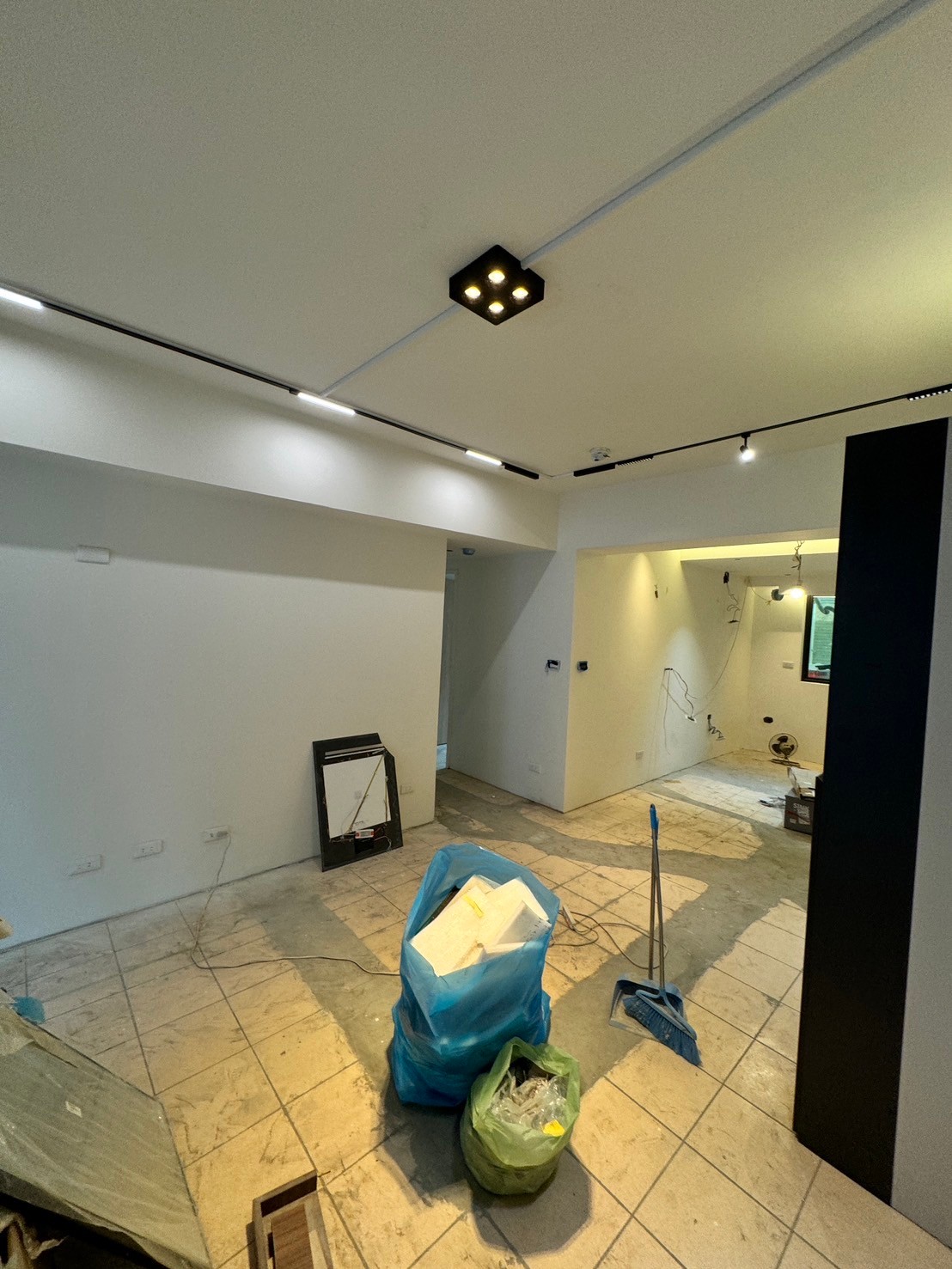 內湖康寧路案例｜間接照明與燈具施工紀錄