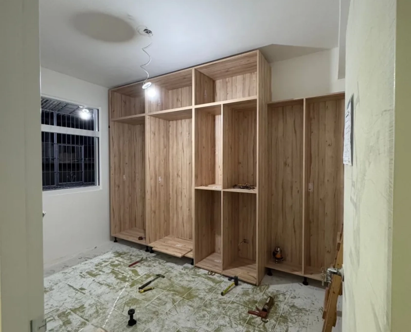 文山辛亥老屋翻新 02/19 工程專員巡場紀錄:系統櫃桶身進場