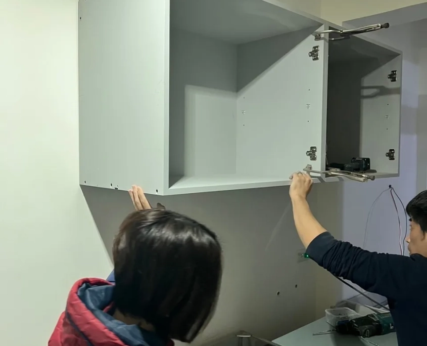 文山辛亥老屋翻新 02/24 工程專員巡場紀錄:廚具安裝