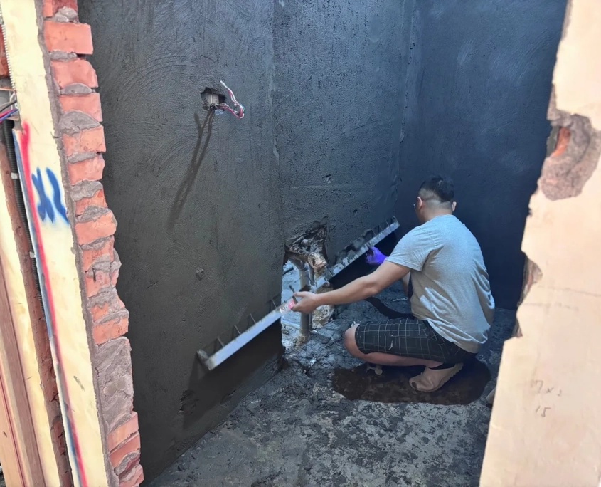 文山辛亥老屋翻新 12/09 工程專員巡場紀錄:泥作:浴室牆面打底
