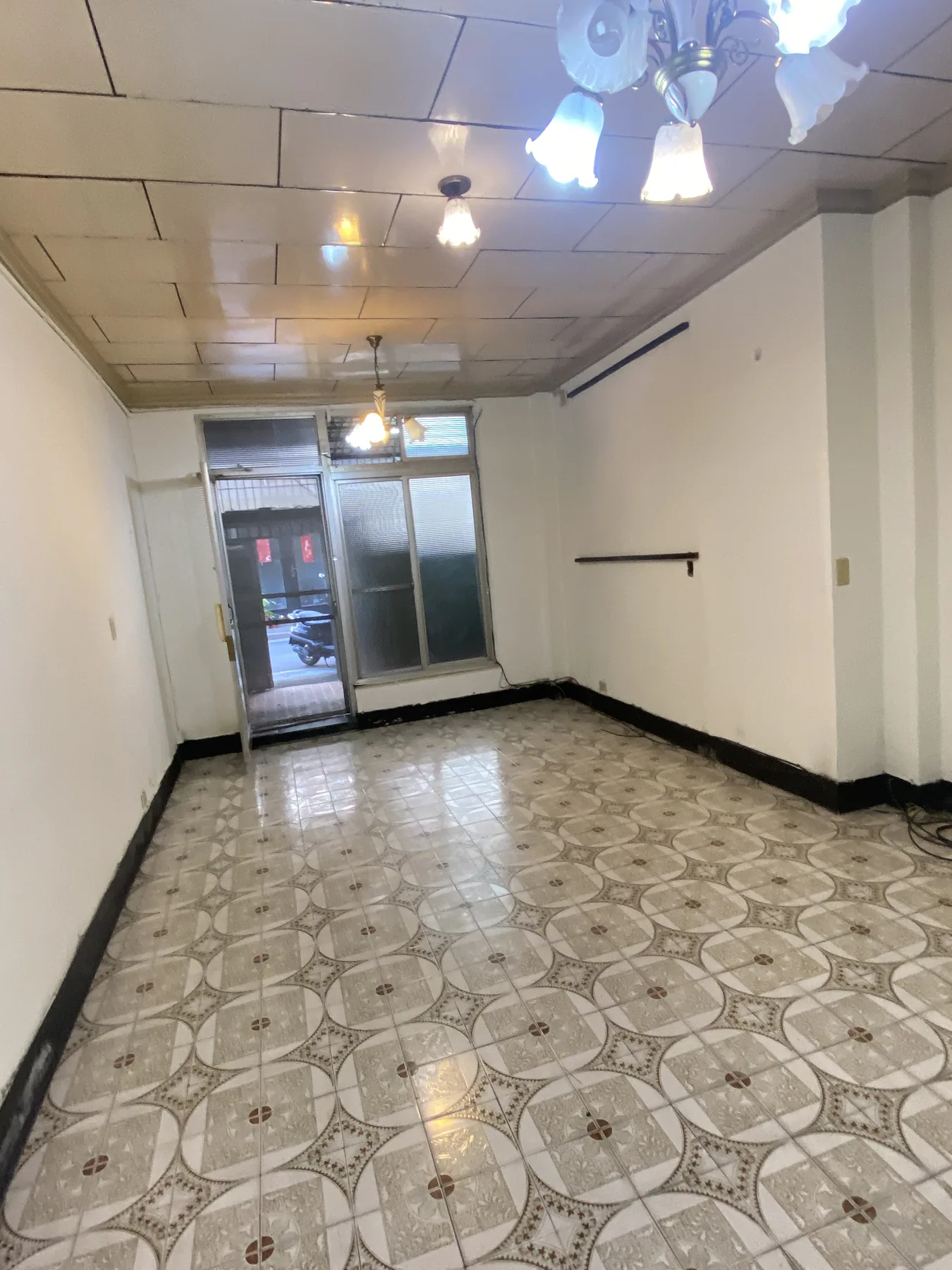 中山合江客廳改造前