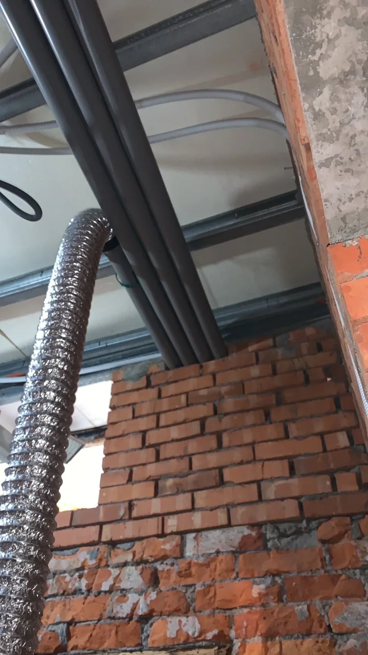 中山合江老屋翻新 04/03 工程專員巡場紀錄:冷氣拉管