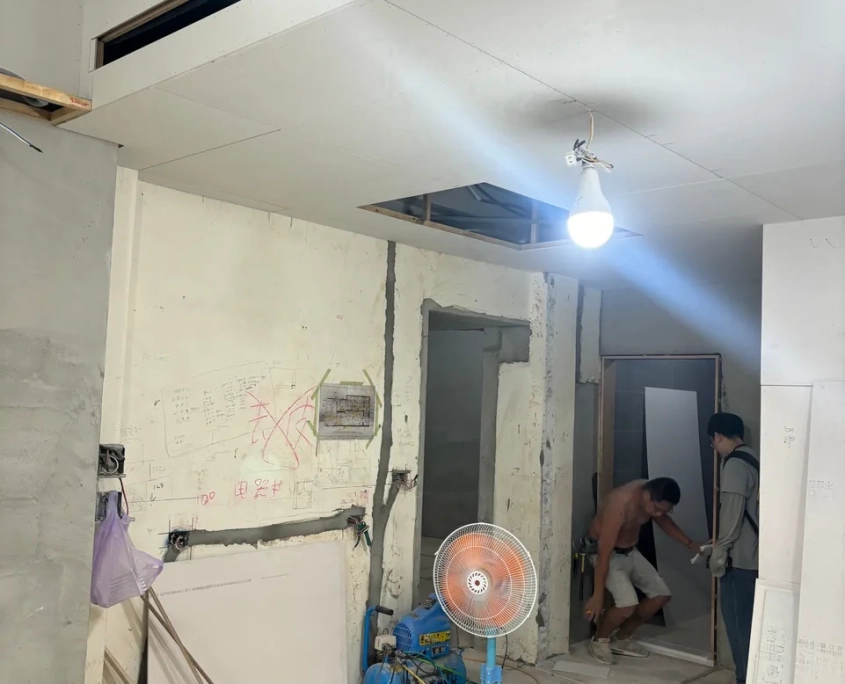 中山合江老屋翻新 07/08 工程專員巡場紀錄:天花封板
