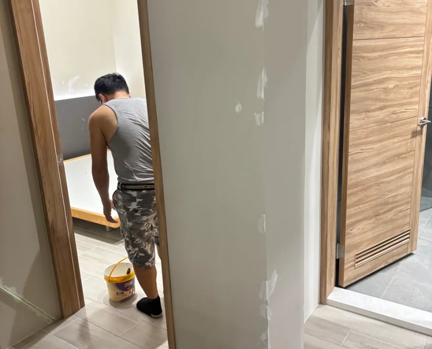 中山合江老屋翻新 08/17 工程專員巡場紀錄:油漆修補